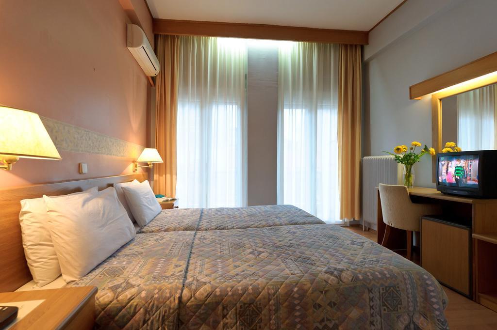 Hotel Anesis Kastoria Zimmer foto